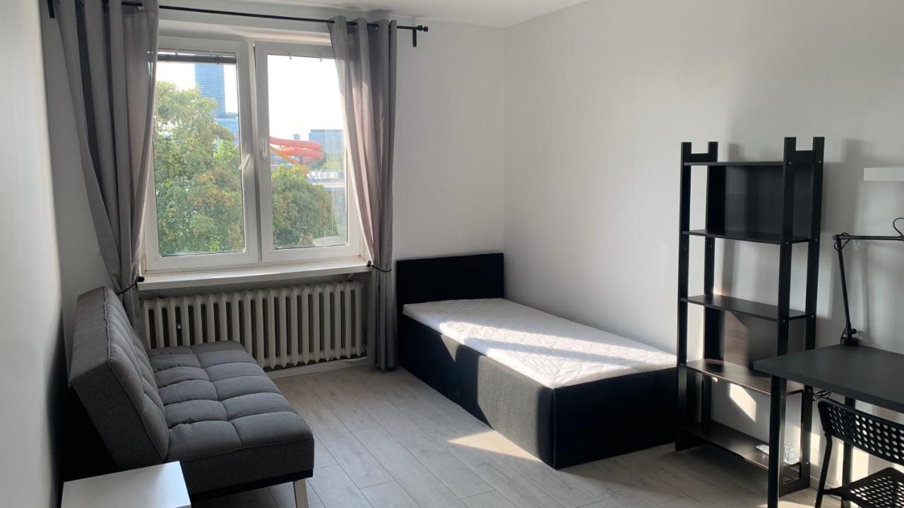 Beautiful Room - Newly Renovated, Aquapark Center Of Breslavia Esterno foto